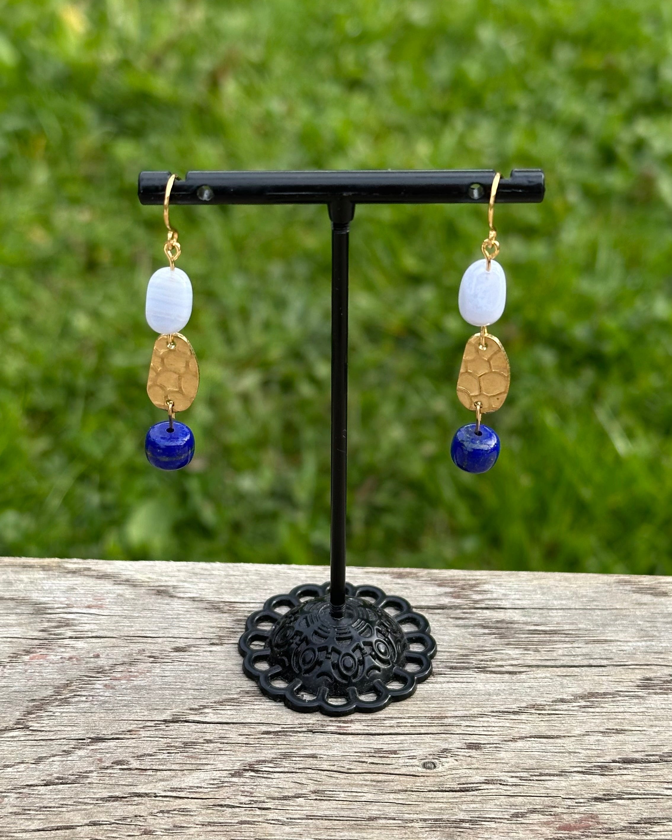 Ohrringe „Lapislazuli/Chalcedon“